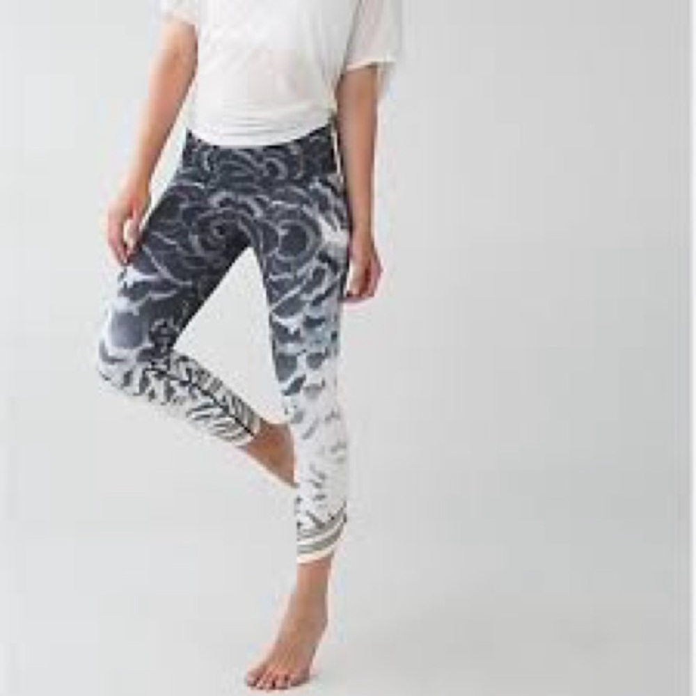 Lululemon Athletica Black and Gray Leggings High times pretty Plume Angel Wing